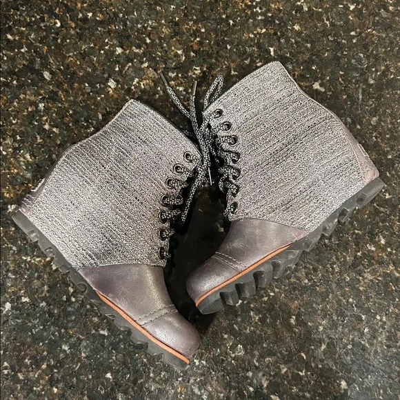 Sorel Lace Up Hidden Wedge Ankle Boots Lexie Women’s Sz 7.5 LIKE NEW LL5316-052 - Picture 4 of 9